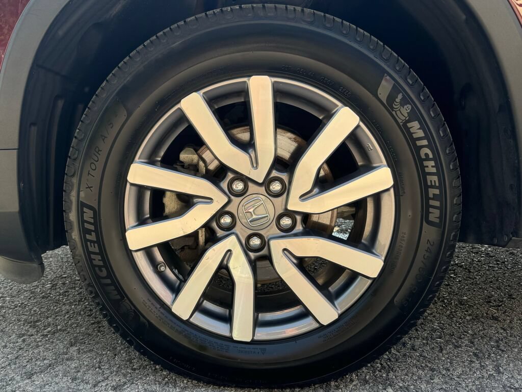 Used 2021 Honda Pilot EX image 9