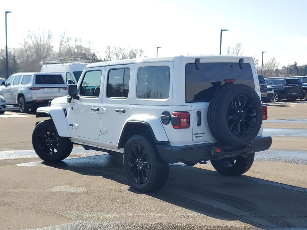 Used 2025 Jeep Wrangler Unlimited Sahara w/ Safety Group image 3