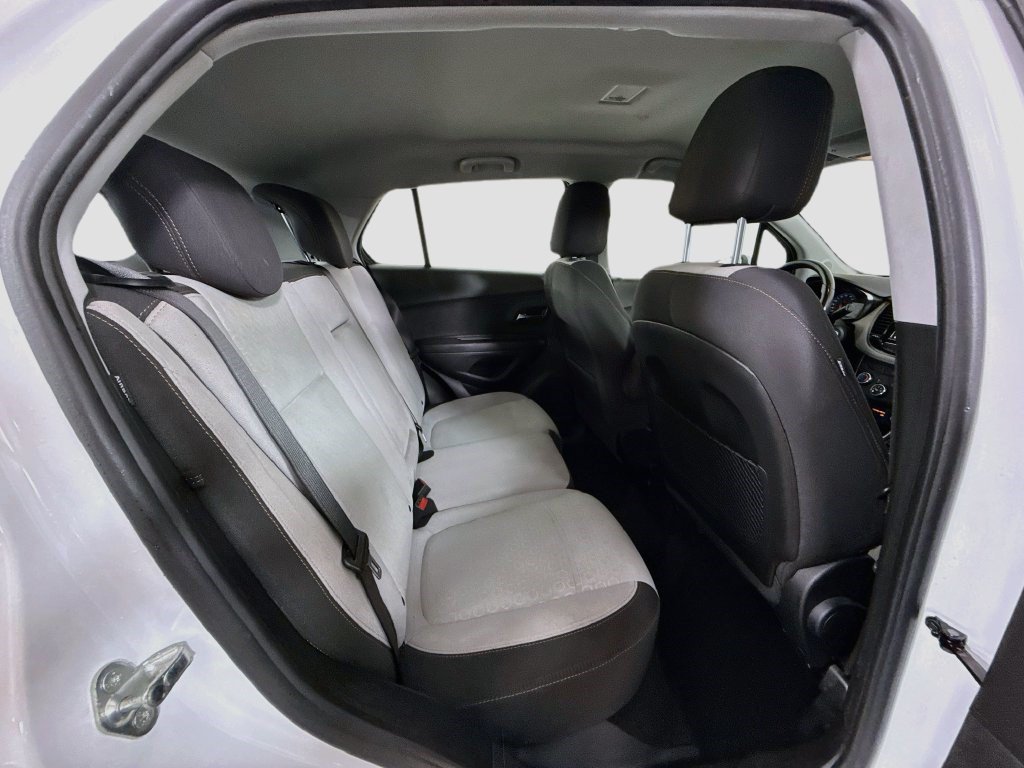 Used 2020 Chevrolet Trax LS FWD image 24