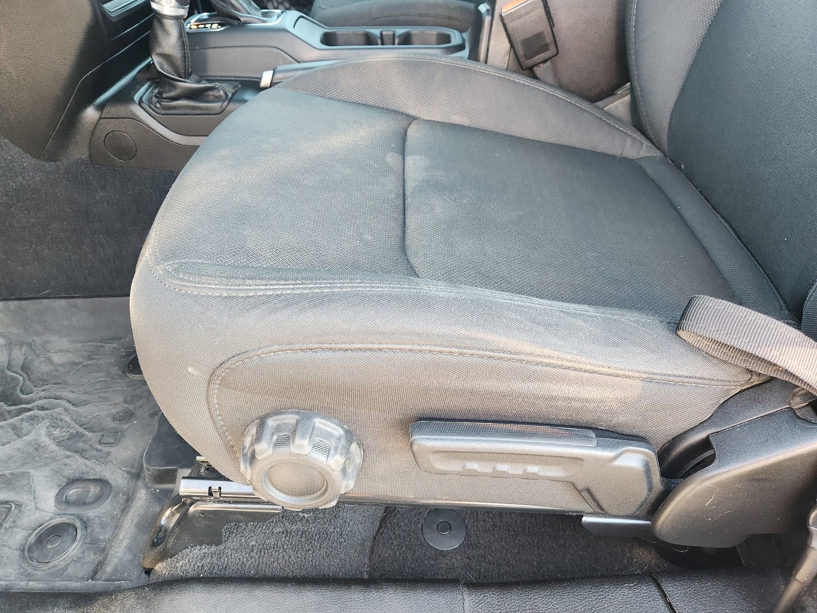 Used 2021 Jeep Wrangler Unlimited Sport image 29