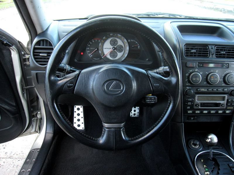 Used 2002 Lexus IS 300 RWD image 20