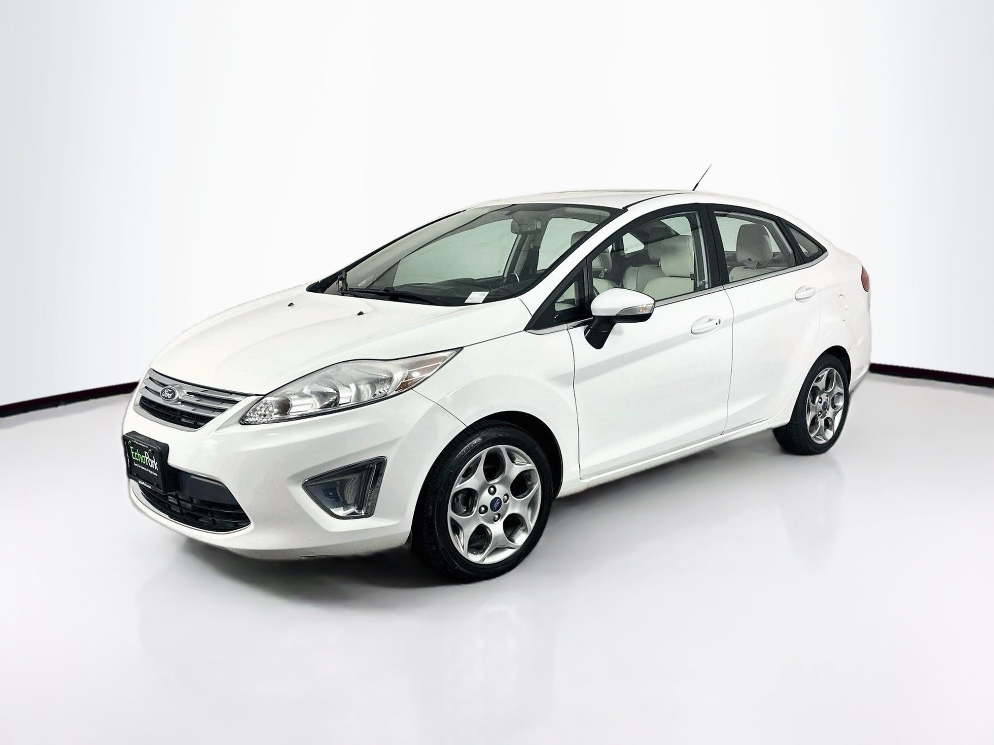 Used 2012 Ford Fiesta SEL FWD image 3