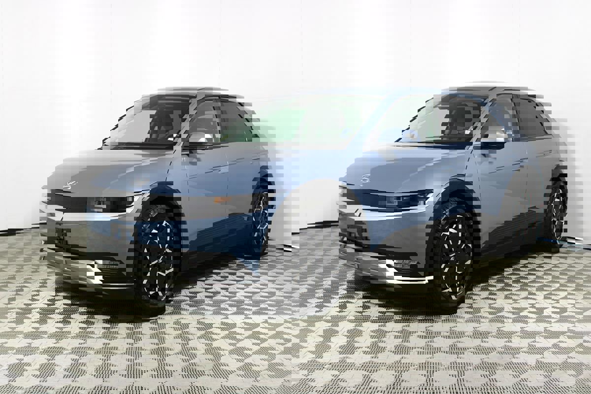 Used 2024 Hyundai Ioniq 5 SE image 28