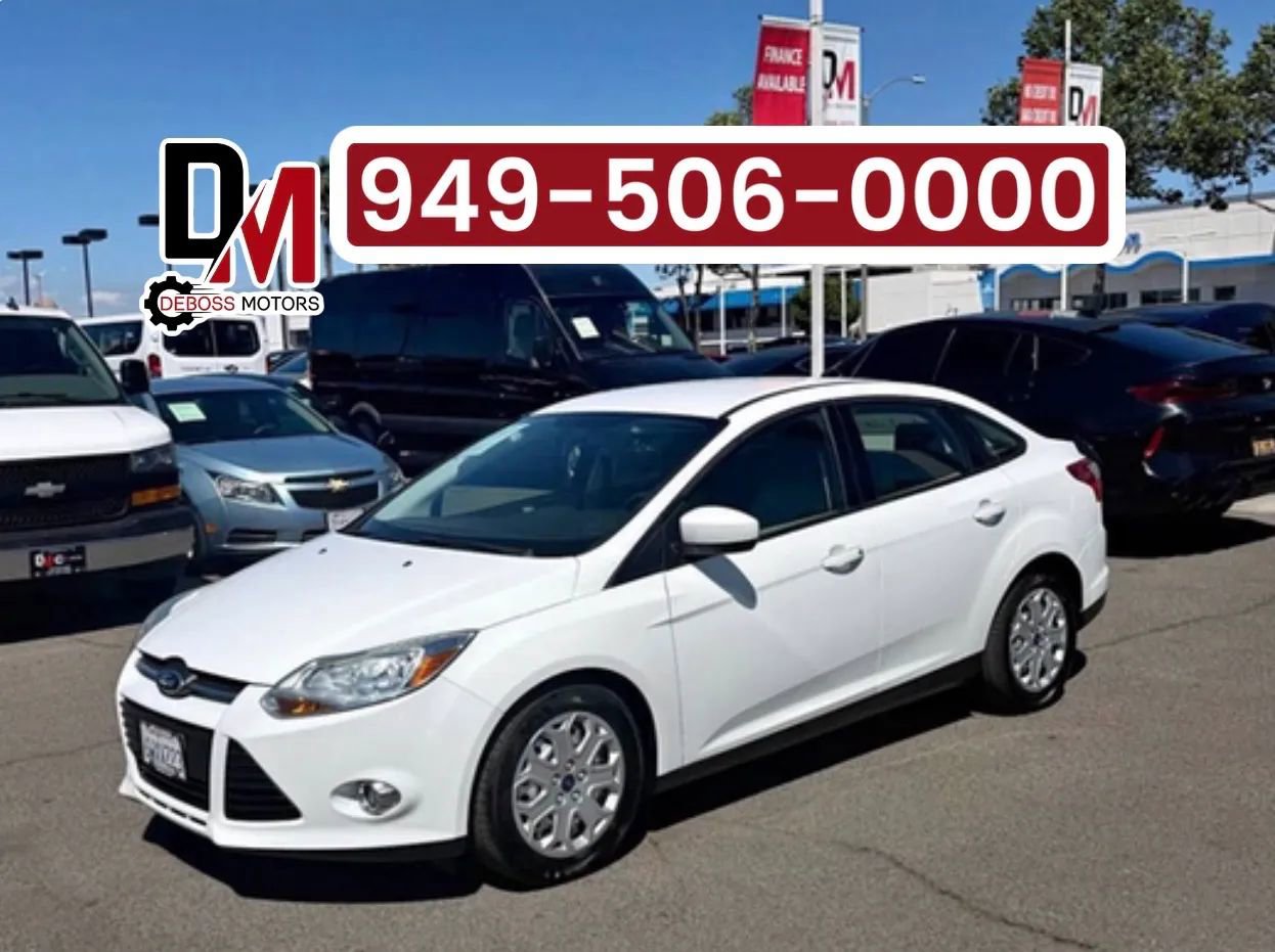 Used 2012 Ford Focus SE FWD image 1
