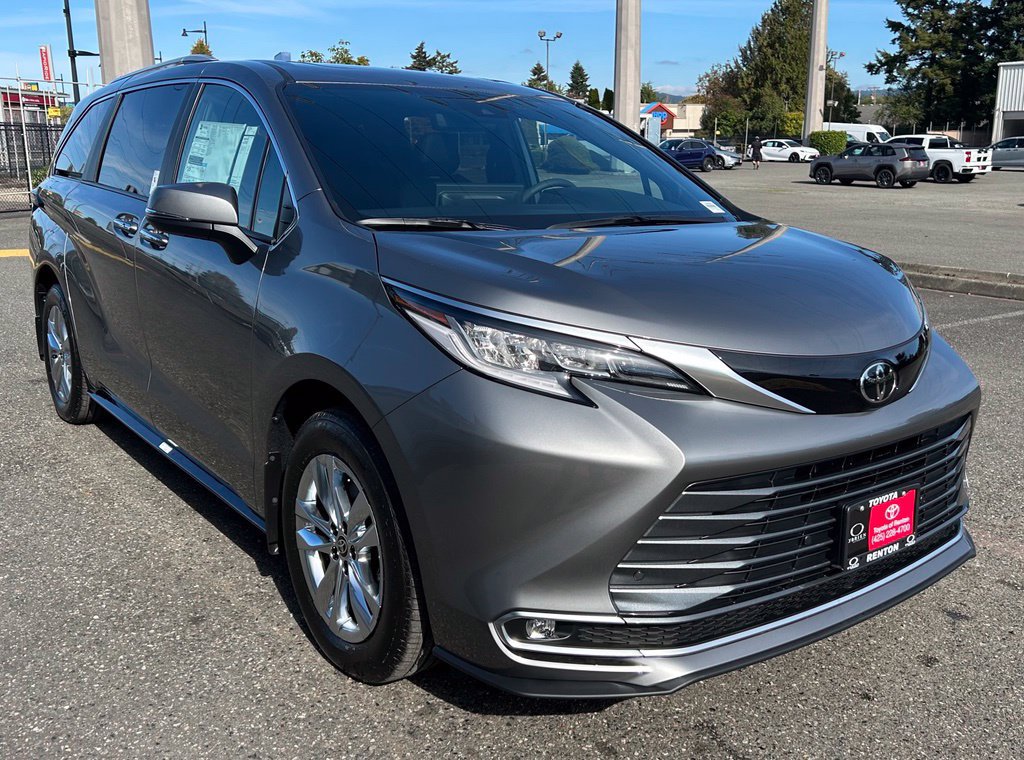 New 2026 Toyota Sienna Limited AWD/4WD image 3