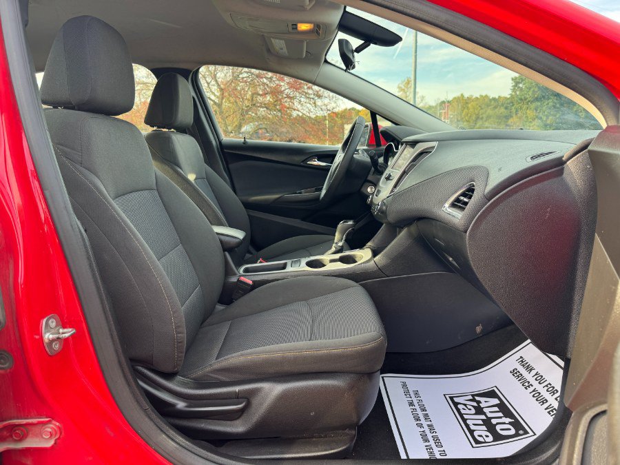 Used 2017 Chevrolet Cruze LS FWD image 18