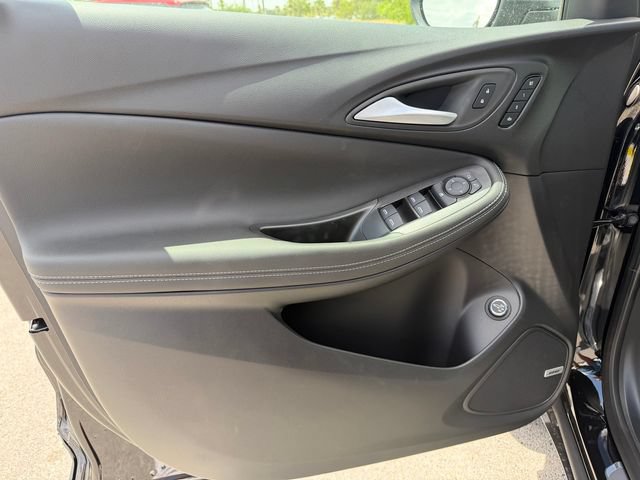 New 2026 Buick Encore GX Avenir w/ Avenir Technology Package FWD image 12