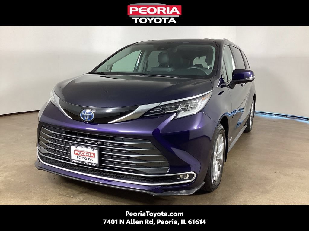 Used 2021 Toyota Sienna Limited FWD image 1