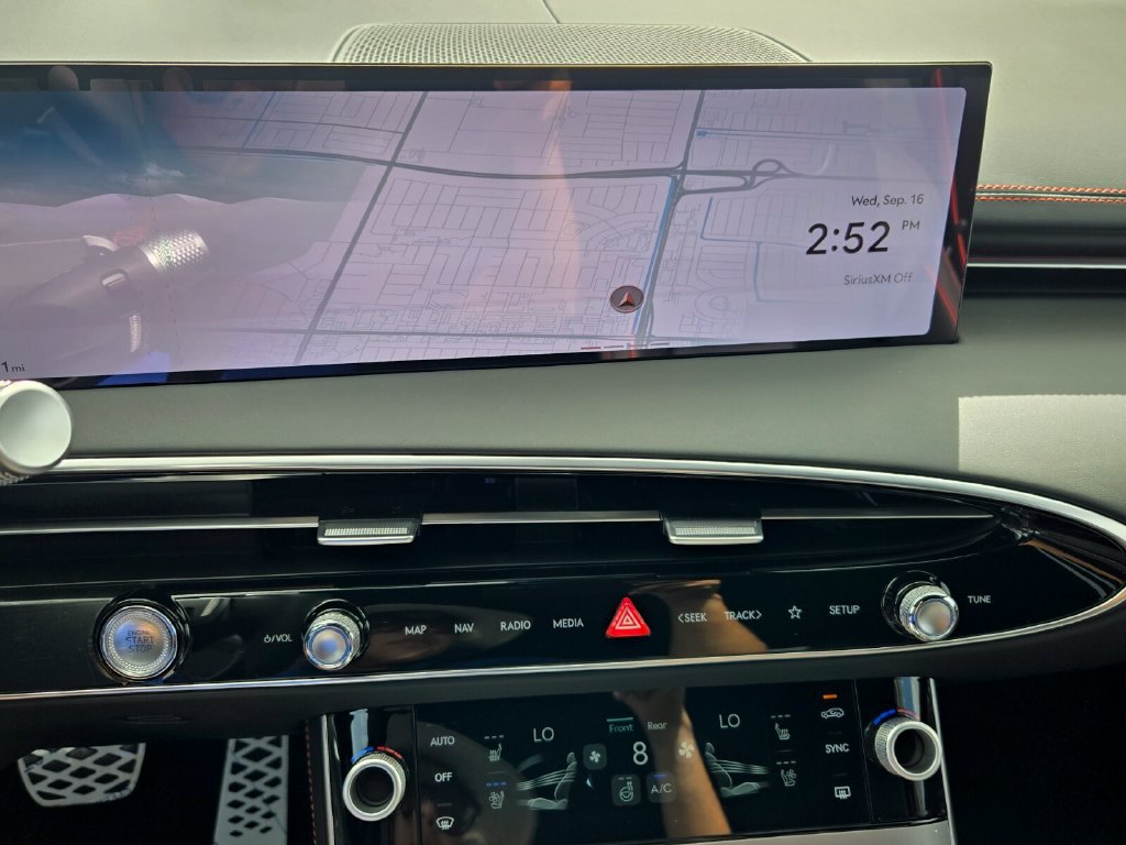 New 2027 Genesis GV70 2.5T Sport Prestige AWD/4WD image 10