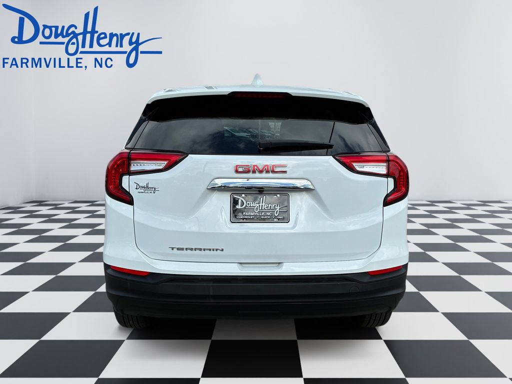 Used 2022 GMC Terrain SLE FWD image 4