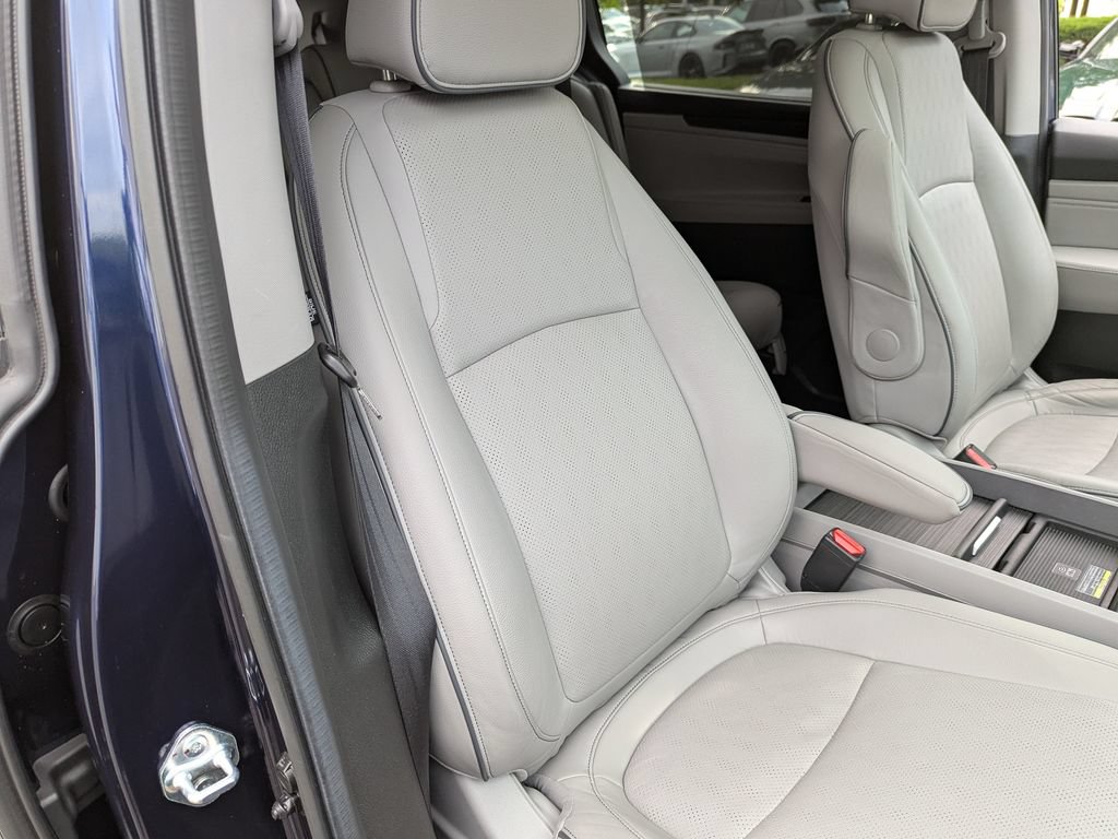Used 2023 Honda Odyssey Elite image 37