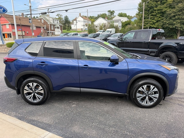 Used 2022 Nissan Rogue SV AWD/4WD image 8