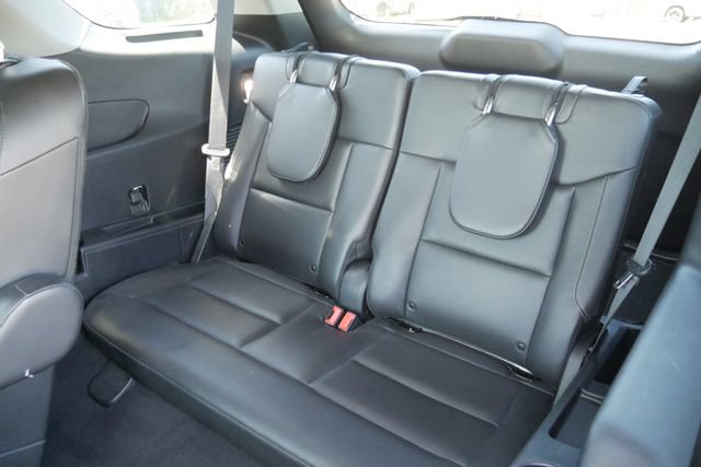Used 2022 Ford Explorer XLT w/ Equipment Group 202A AWD/4WD image 27