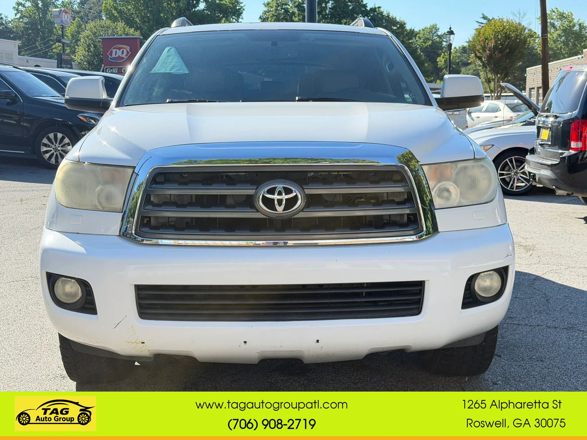 Used 2013 Toyota Sequoia SR5 w/ Premium Pkg AWD/4WD image 2