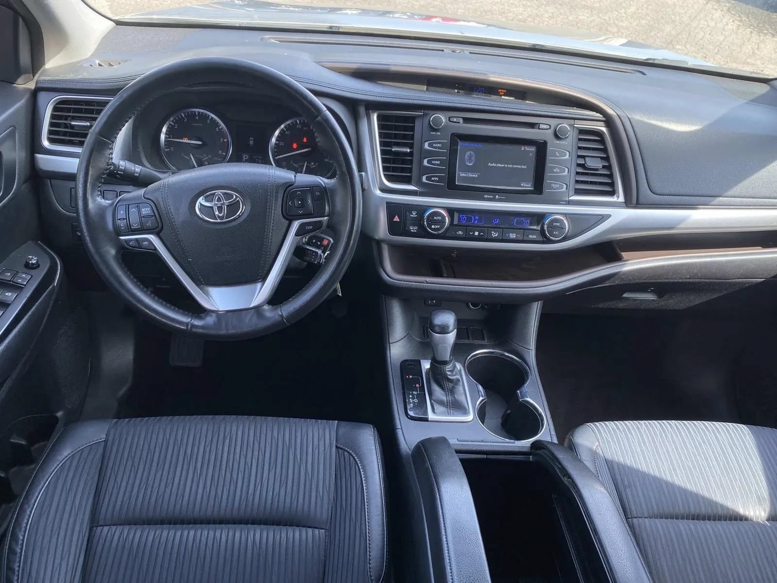 Used 2015 Toyota Highlander Plus FWD image 13
