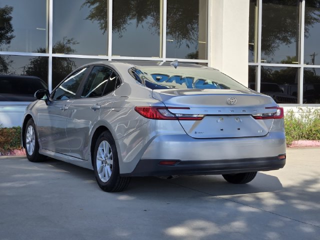 Used 2026 Toyota Camry LE FWD image 5