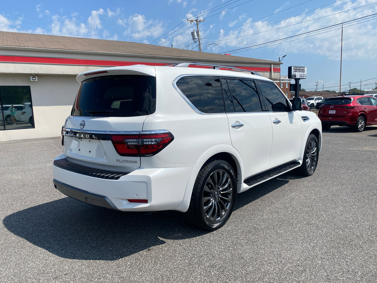 Used 2024 Nissan Armada Platinum w/ Captain's Chairs Package image 5