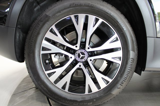 Used 2024 Mercedes-Benz GLB 250 4MATIC w/ Exclusive Package image 36