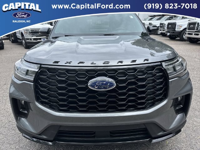 Certified 2025 Ford Explorer ST-Line w/ Premium Package RWD image 10
