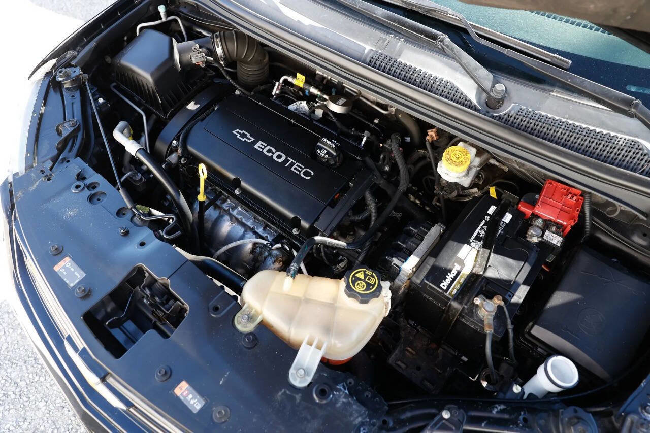 Used 2017 Chevrolet Sonic LT image 47