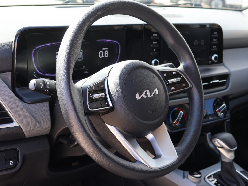 Used 2026 Kia Seltos LX FWD image 24