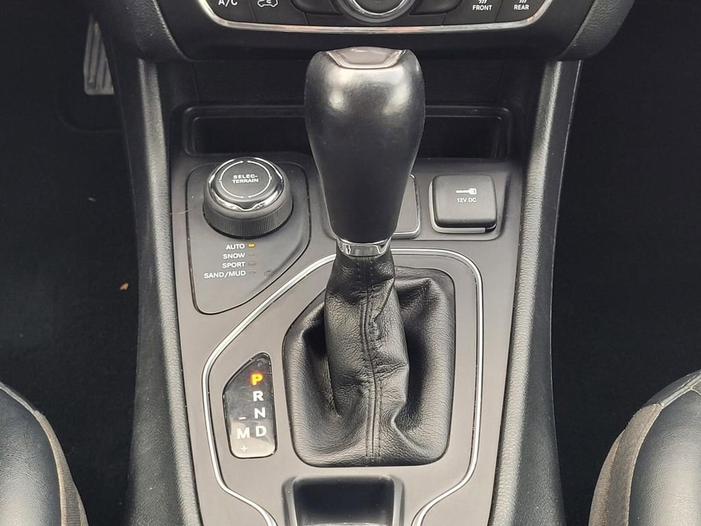 Used 2022 Jeep Cherokee Latitude Lux image 24