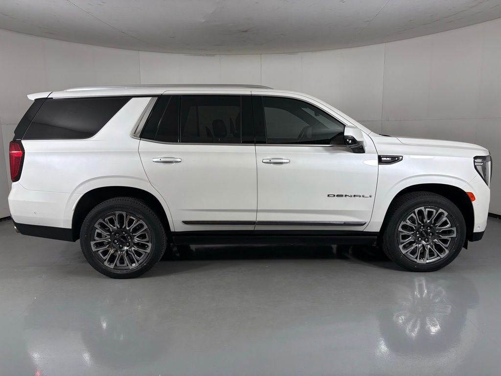 Used 2023 GMC Yukon Denali Ultimate image 11