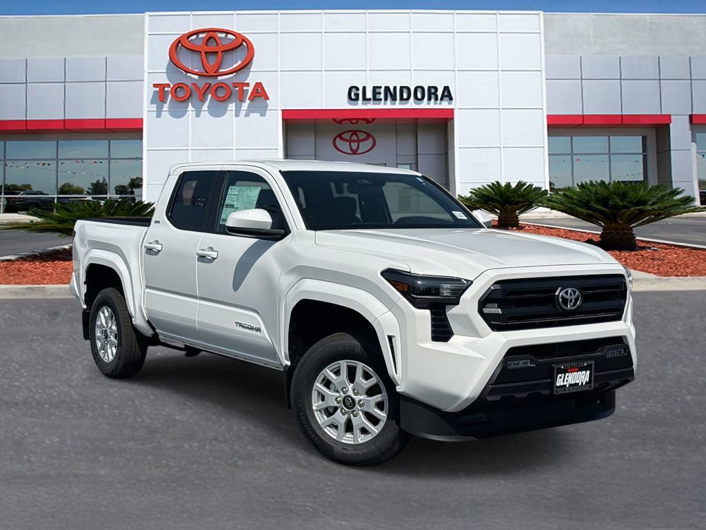 New 2025 Toyota Tacoma SR5
