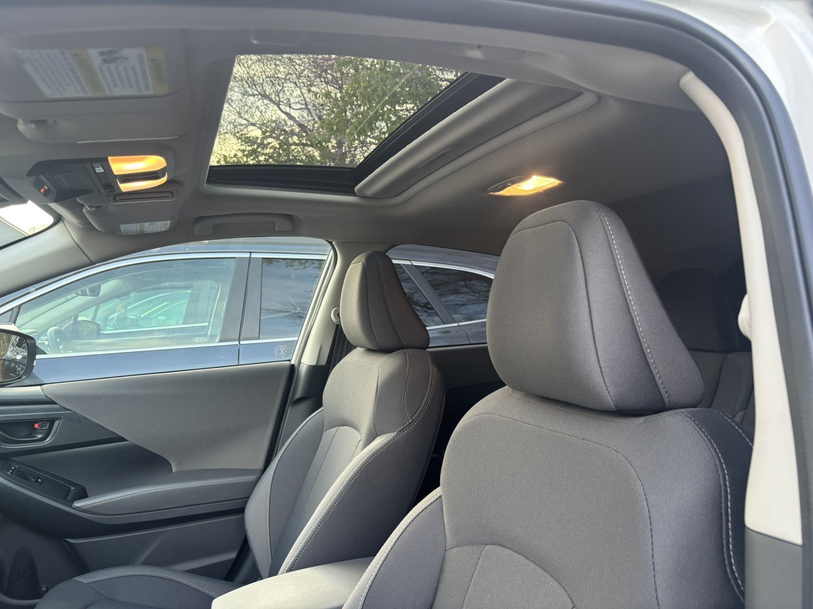 Used 2025 Subaru Crosstrek 2.0i Premium image 11