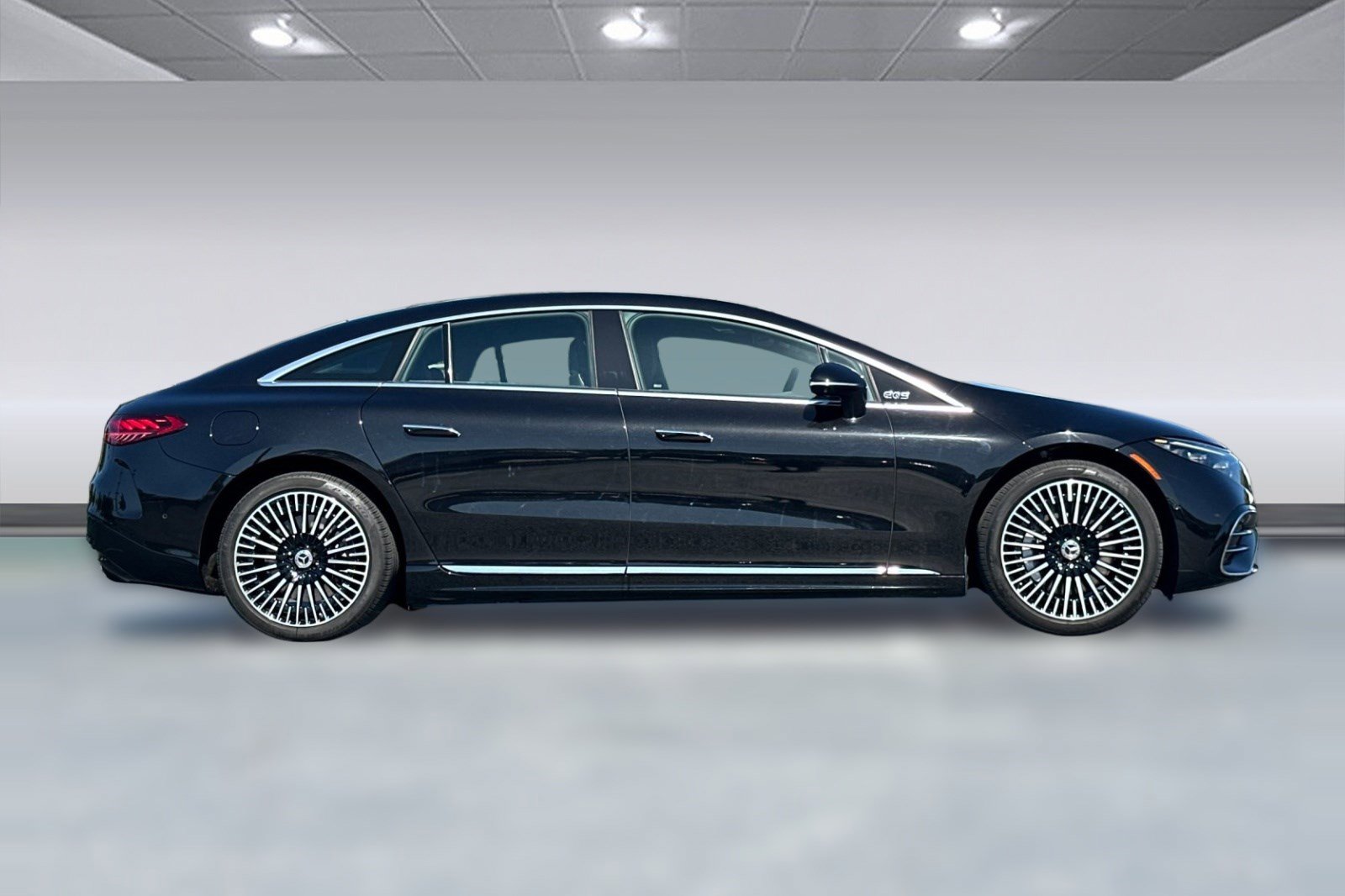 Certified 2023 Mercedes-Benz EQS 580 4MATIC Sedan image 7