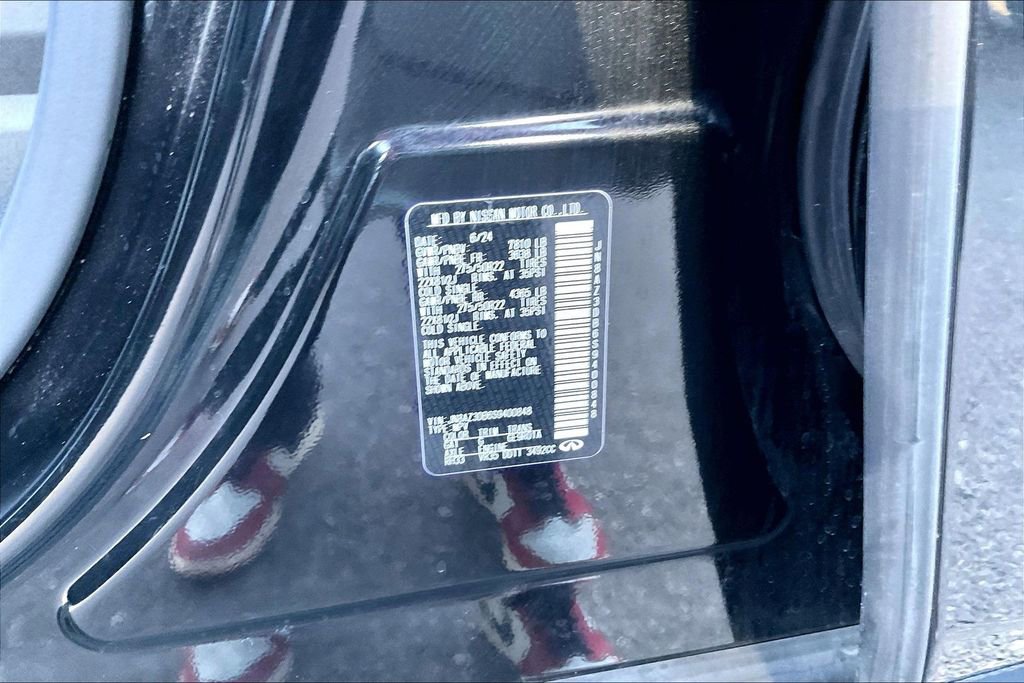 Used 2025 INFINITI QX80 Sensory image 34