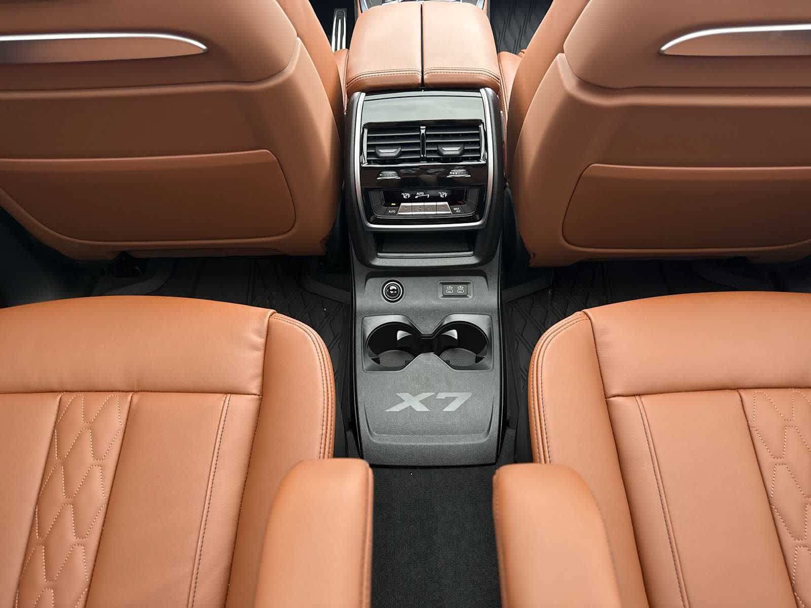 New 2026 BMW X7 M60i w/ M Sport Professional Package AWD/4WD image 39