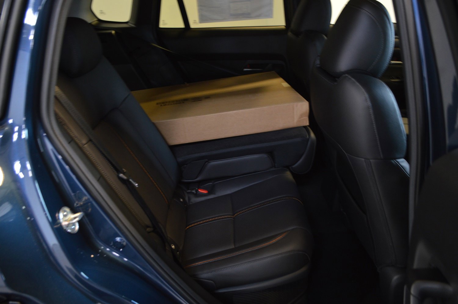 Used 2025 MAZDA CX-50 AWD 2.5 Hybrid w/ Weather Package image 12