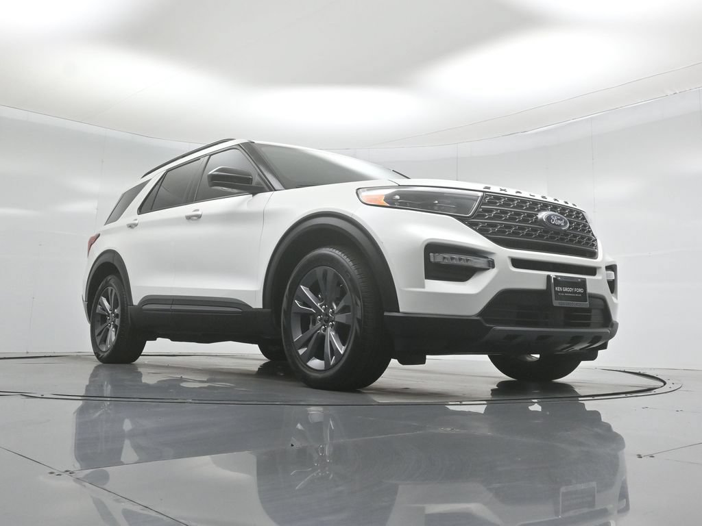 Certified 2023 Ford Explorer XLT w/ Equipment Group 202A RWD image 48