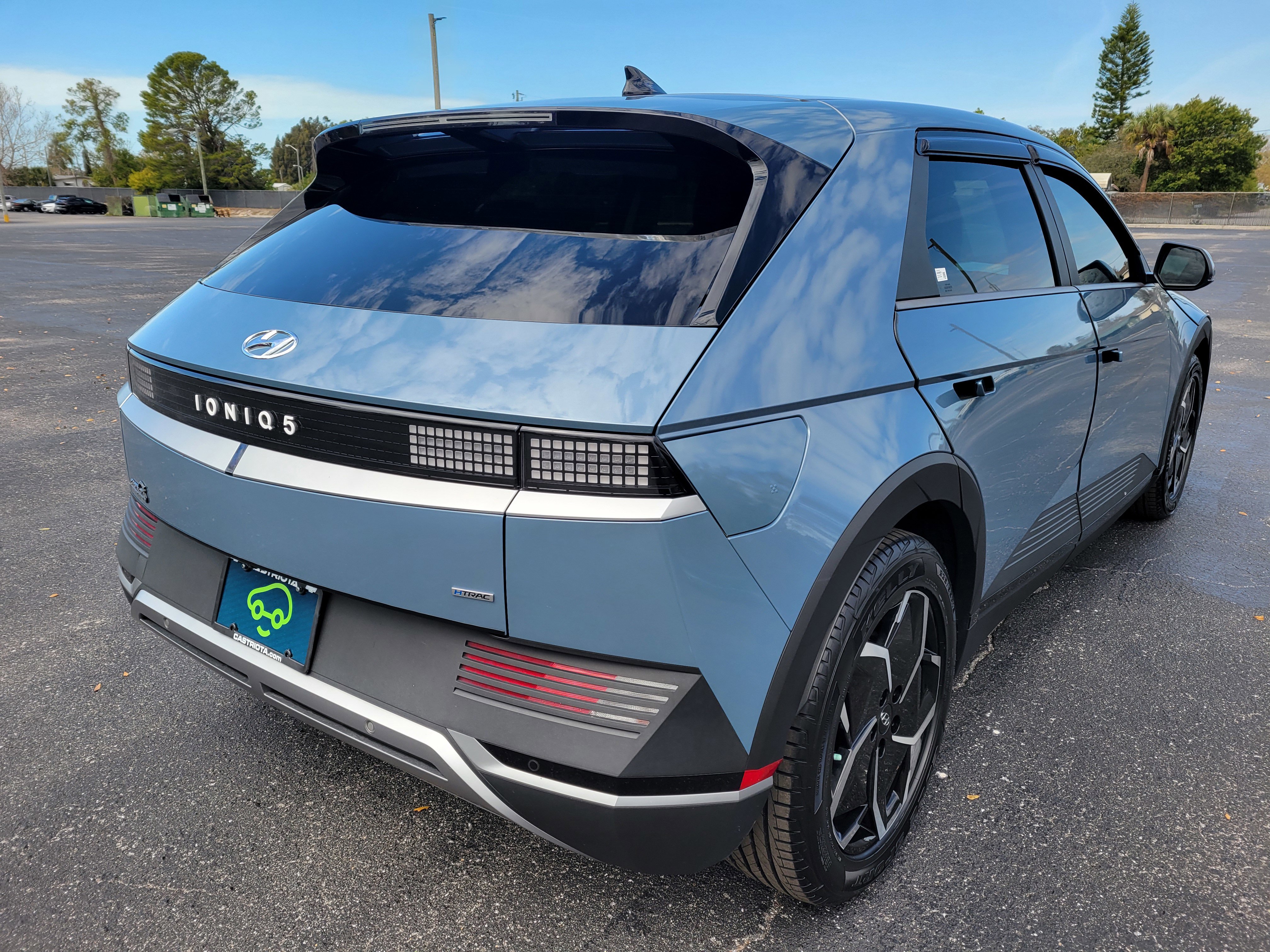 Used 2022 Hyundai Ioniq 5 SE w/ Cargo Package image 5