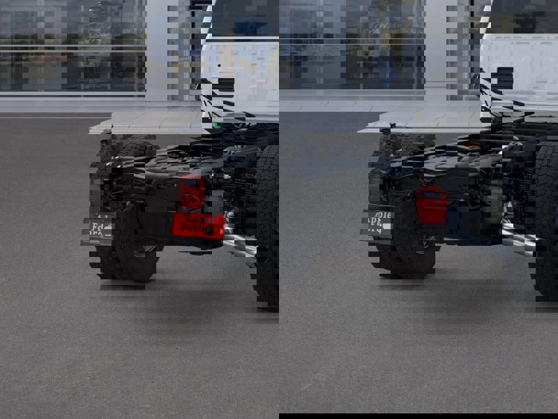 New 2025 Ford F550 4x4 Regular Cab Super Duty image 21