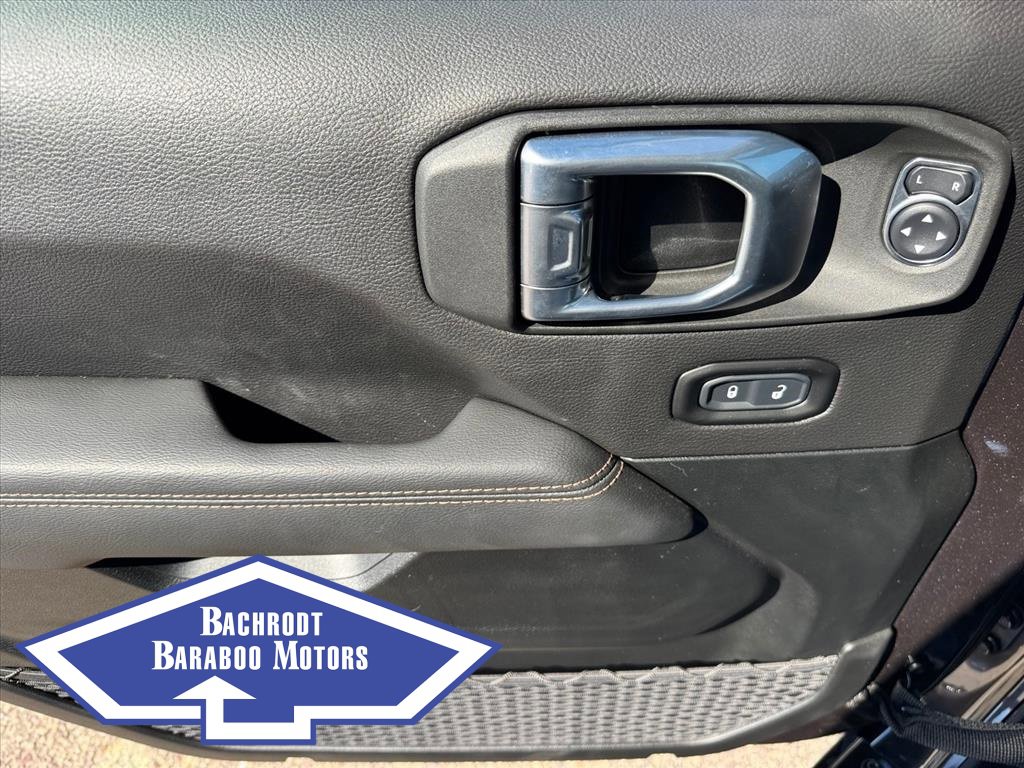 Used 2021 Jeep Wrangler Unlimited Rubicon w/ Trailer Tow Package image 22