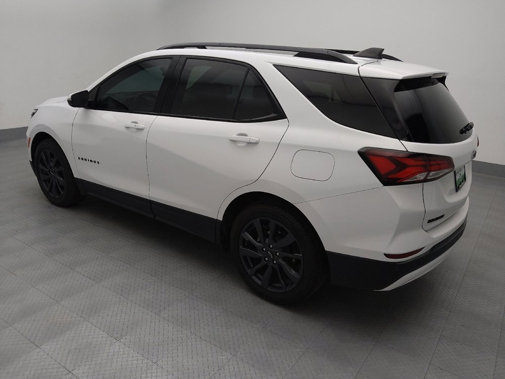 Used 2022 Chevrolet Equinox RS w/ RS Leather Package image 3