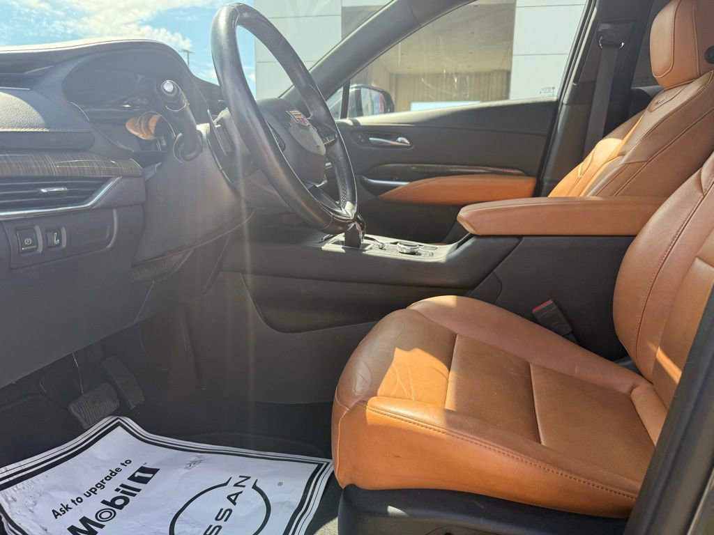 Used 2021 Cadillac XT4 Premium Luxury image 10