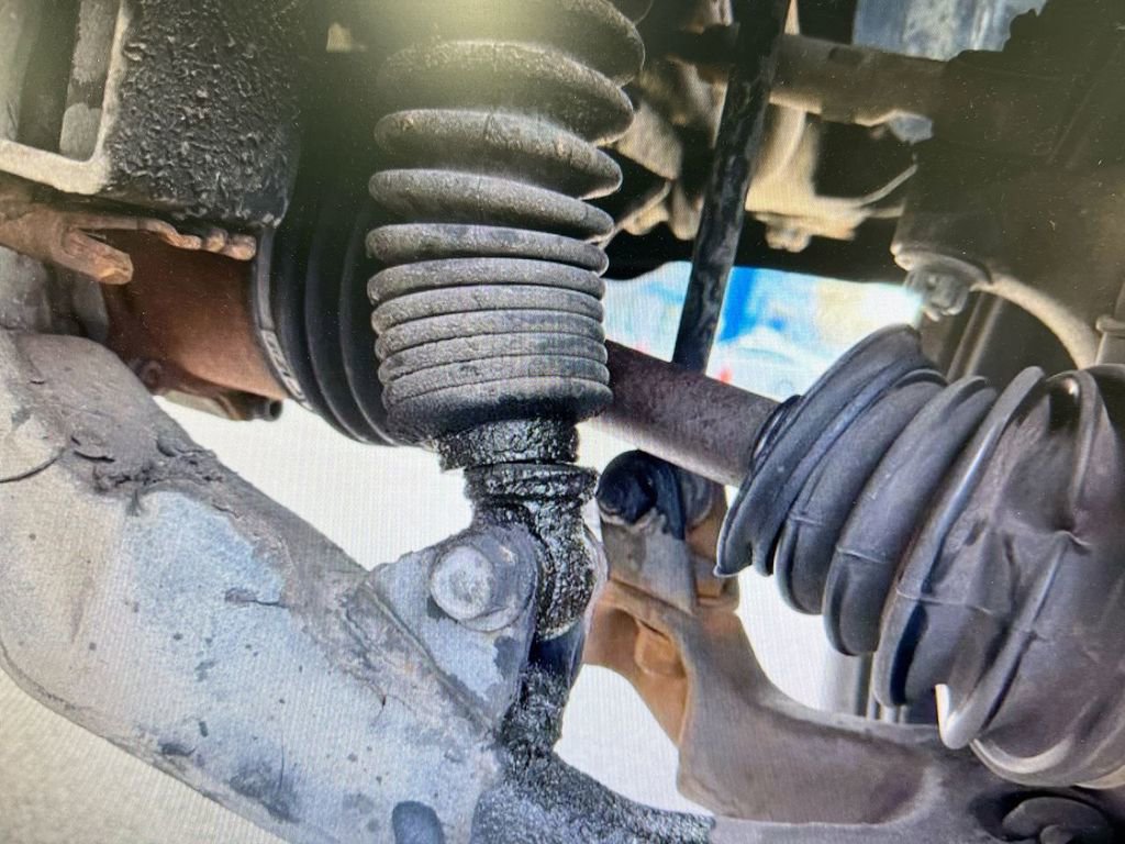 Used 2008 Chevrolet Silverado 2500 LTZ w/ Suspension Package, Off-Road image 34