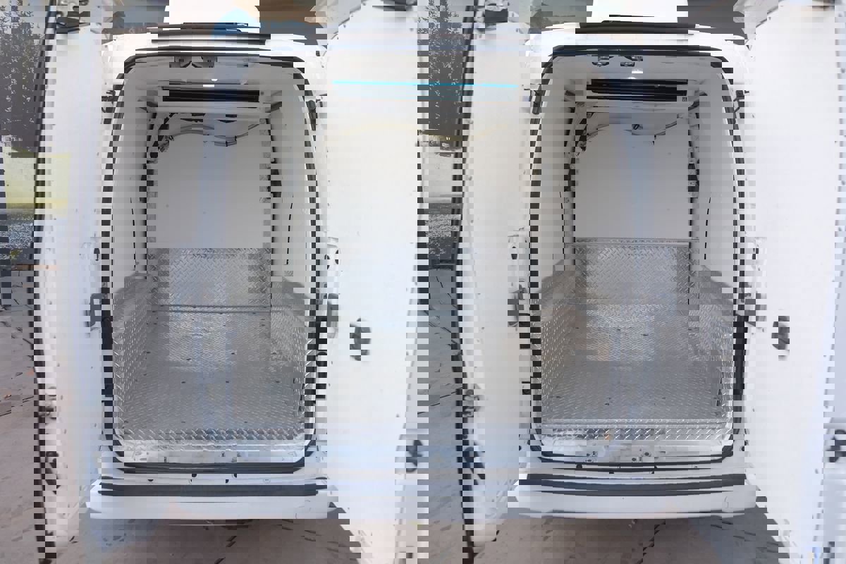 Used 2019 Nissan NV200 SV w/ Navigation Package image 3