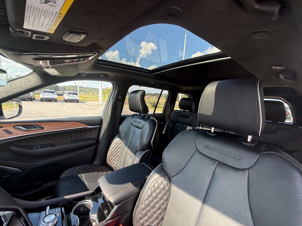 New 2027 Jeep Grand Cherokee Summit AWD/4WD image 21
