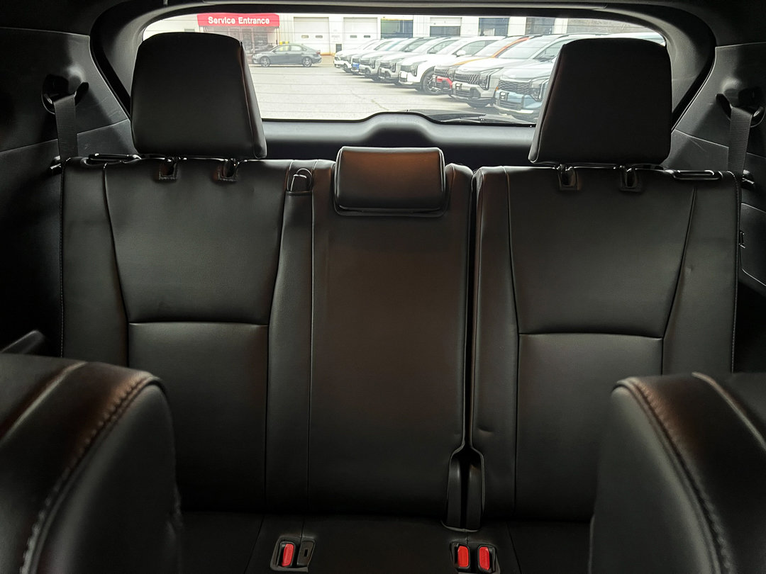 Used 2022 Toyota Highlander XSE image 30
