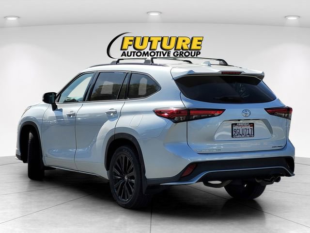 Used 2023 Toyota Highlander XSE image 6