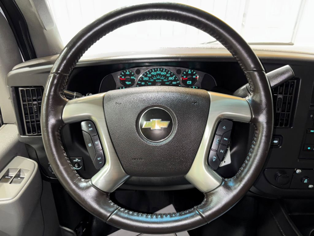 Used 2017 Chevrolet Express 2500 image 15