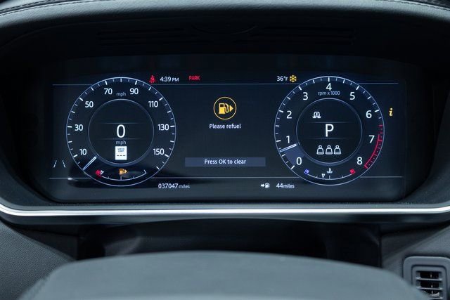 Used 2021 Land Rover Range Rover Westminster Edition image 2