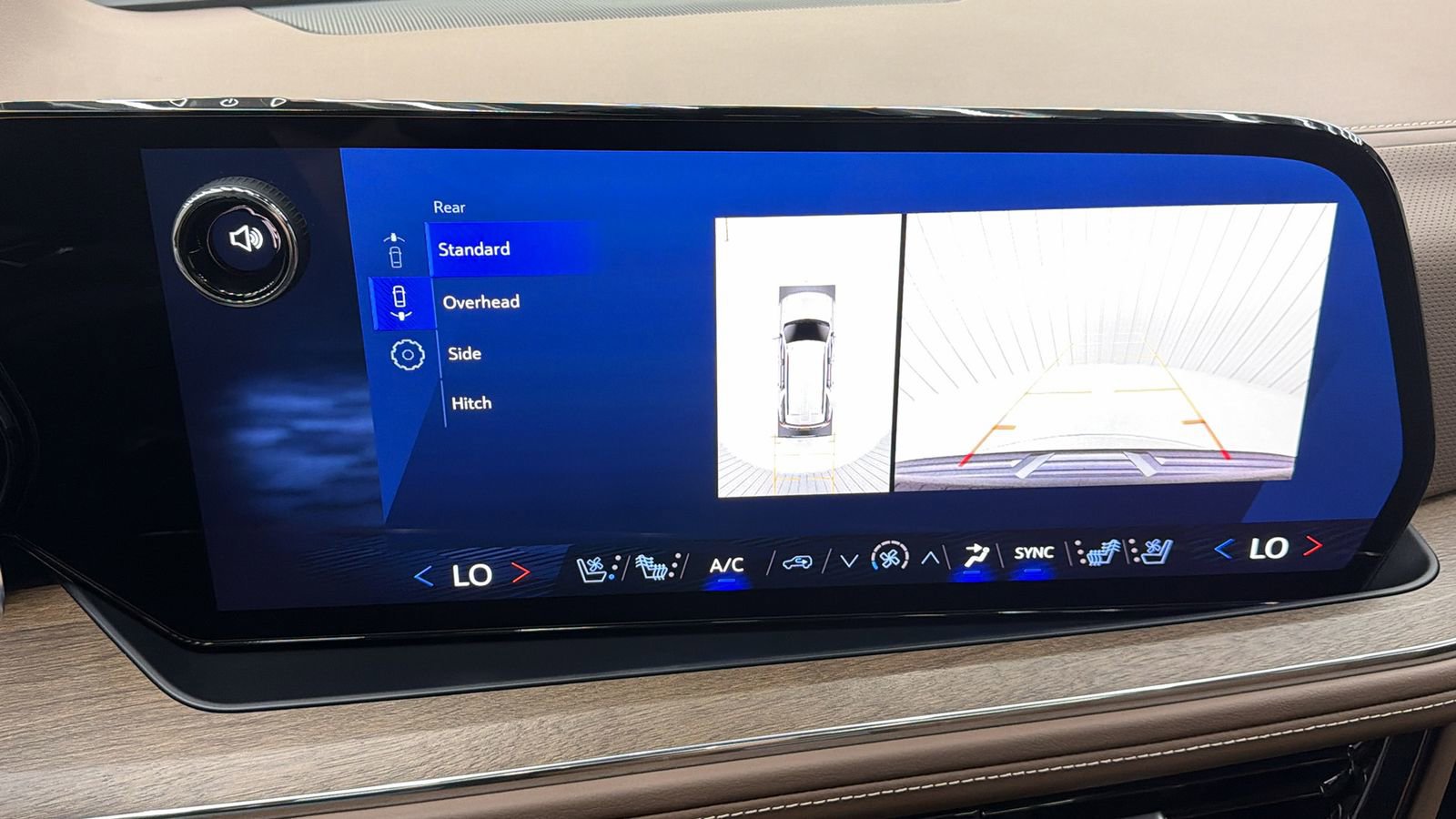 Used 2025 Chevrolet Tahoe High Country AWD/4WD image 20