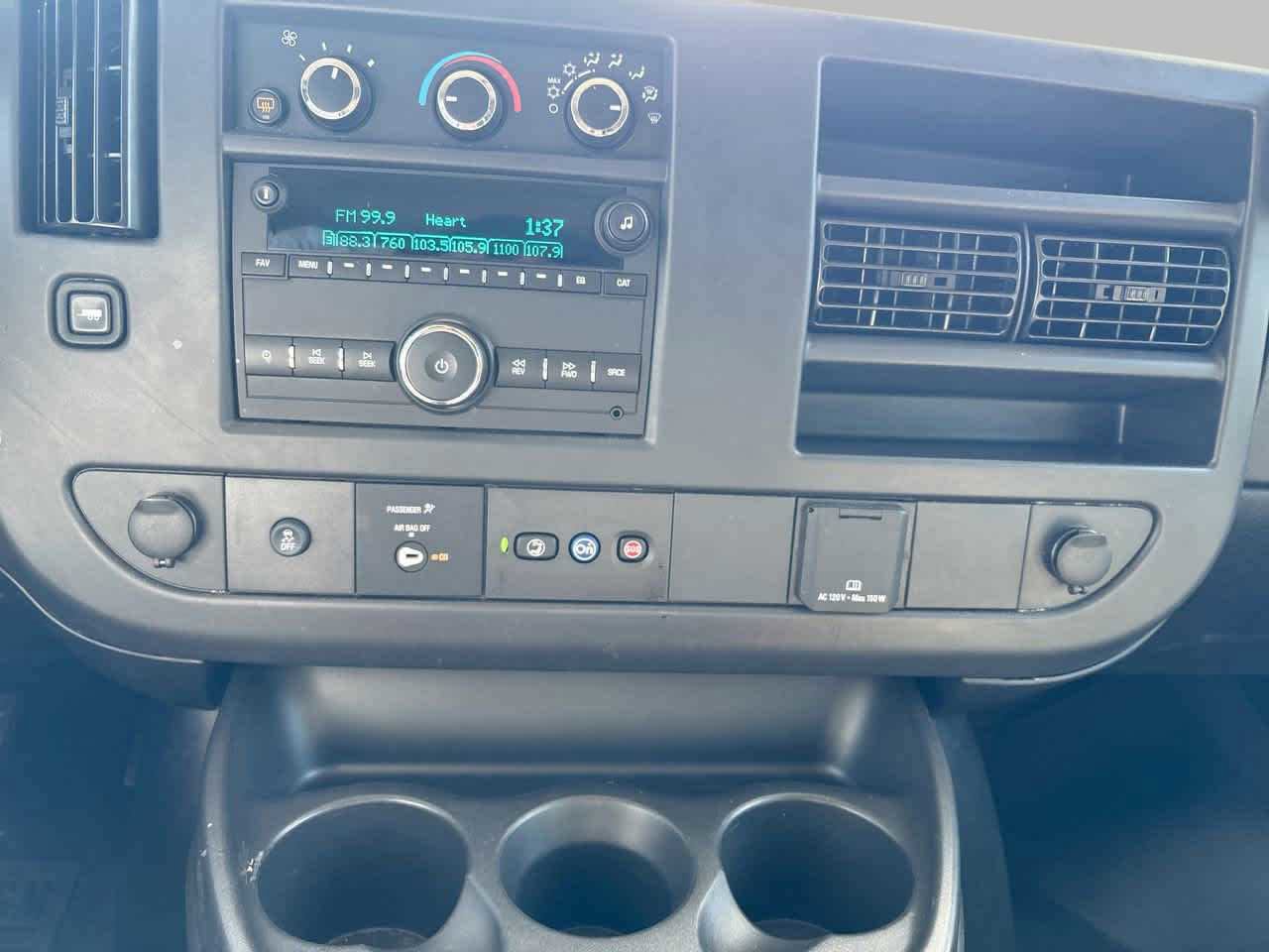 Used 2025 Chevrolet Express 3500 LS image 20