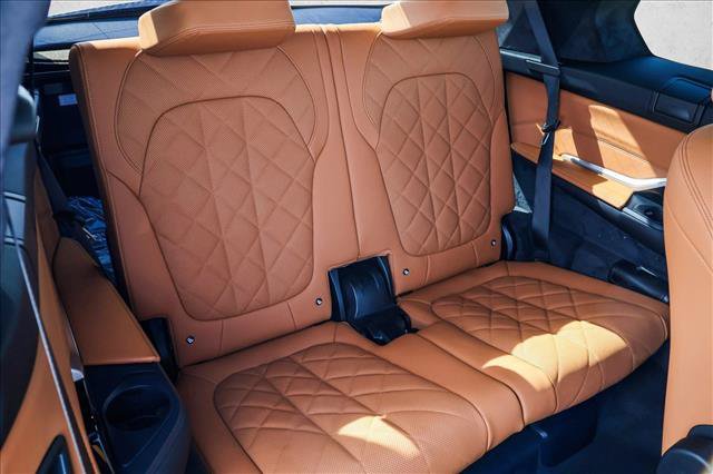 New 2027 BMW X7 xDrive40i AWD/4WD image 23