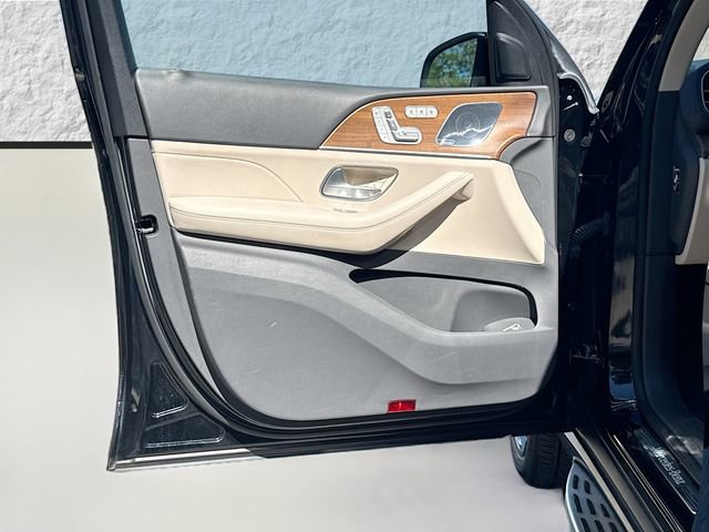 Used 2020 Mercedes-Benz GLS 450 4MATIC image 24